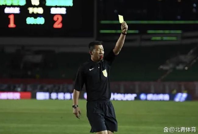 意大利杯比赛中，那不勒斯0-4不敌弗洛西诺内。